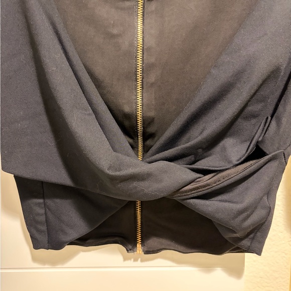 Bebe Black Long Sleeve Twist Crop Top - Picture 2 of 4